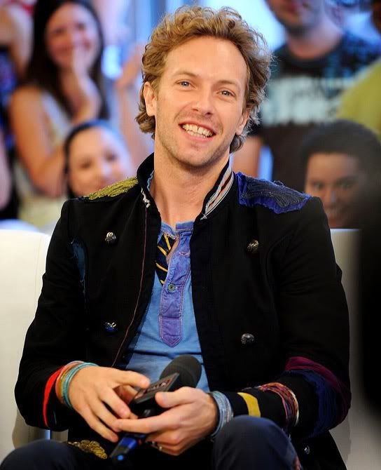 030110_hollyscope_chrismartin_544-1.jpg