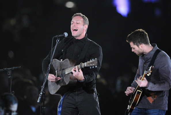 Chris+Martin+2012+MusiCares+Person+Year+Tribute+FtVytxJD2qfl.jpg