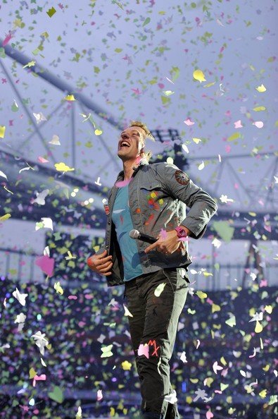 Chris+Martin+Coldplay+take+stage+Emirates+LUNuFpktN2Rl.jpg