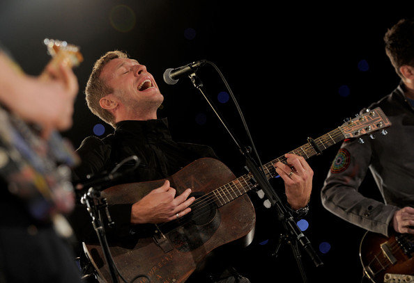 Chris+Martin+2012+MusiCares+Person+Year+Tribute+UZL8o7qIytgl.jpg