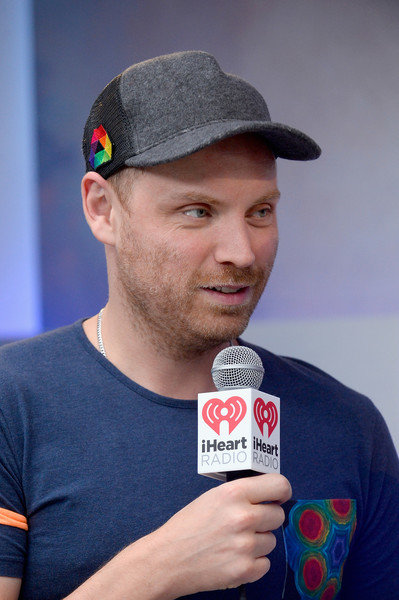 Jonny+Buckland+2015+iHeartRadio+Music+Festival+VSiYsh3NrY_l.jpg