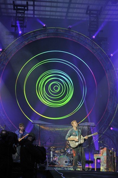 Chris+Martin+Coldplay+take+stage+Emirates+Ttg2l2tpCaMl.jpg