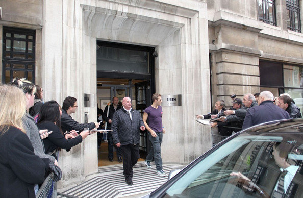 Chris+Martin+Chris+Martin+Leaving+BBC+Studios+CLAINhMfWw5l.jpg