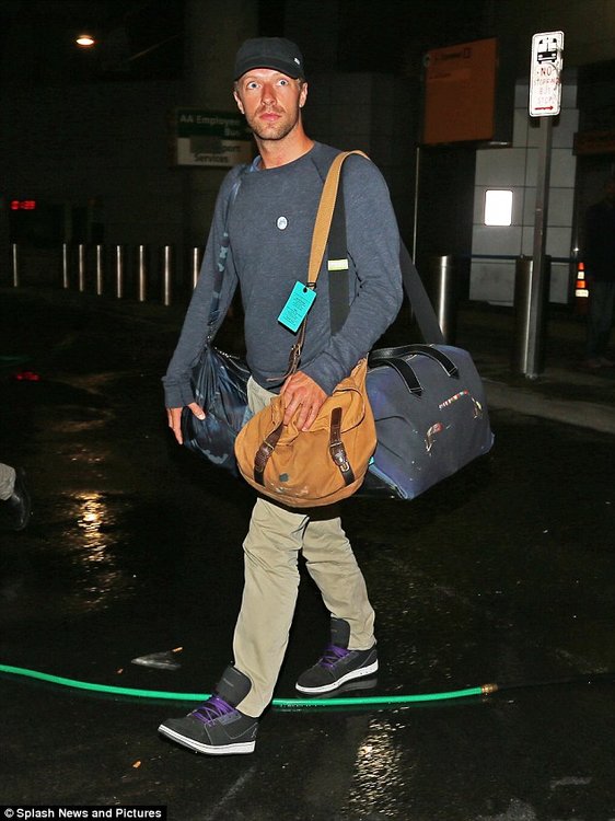 1408706107299_wps_6_Chris_Martin_lead_singer_.jpg