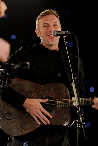 Chris+Martin+2012+MusiCares+Person+Year+Tribute+9KaxZ8r-iUbl.jpg