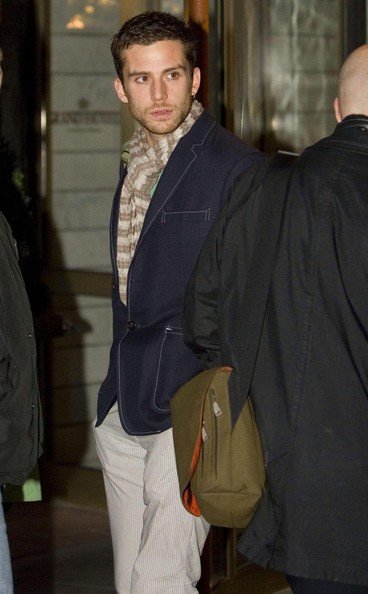 Coldplay+Singer+CHRIS+MARTIN+Super+Power+J18BySasBqkl.jpg