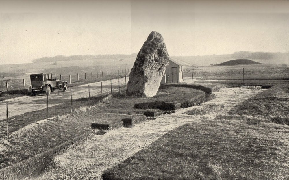 Heelstone_Ditch_%26_Scroll_Trench.jpg