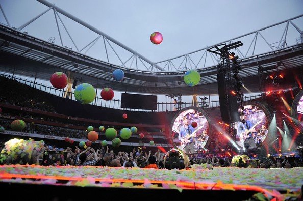 Chris+Martin+Coldplay+take+stage+Emirates+l23Z7ZtRNqvl.jpg