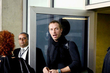 Chris+and+Apple+in+Brazil+fCPKmZonVN5m.jpg