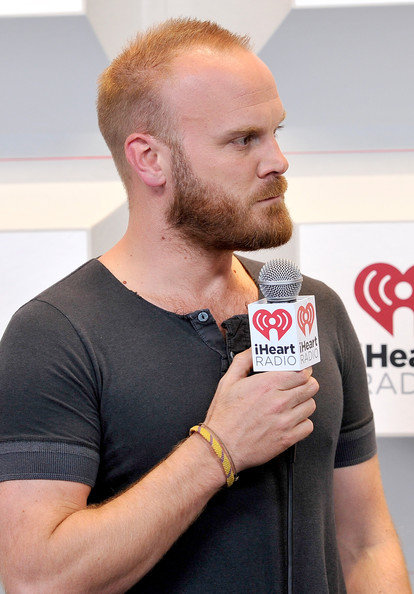 2014+iHeartRadio+Music+Festival+Night+1+Backstage+yjYmjCNfpnpl.jpg