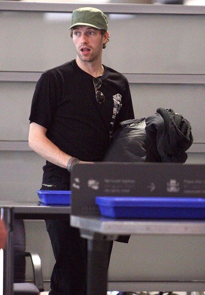 Chris+Martin+Coldplay+Leaving+Perth+Domestic+t63dVKUzoIll.jpg