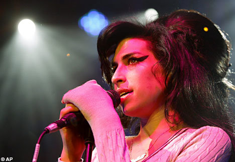 1AmyWineAP_468x323.jpg