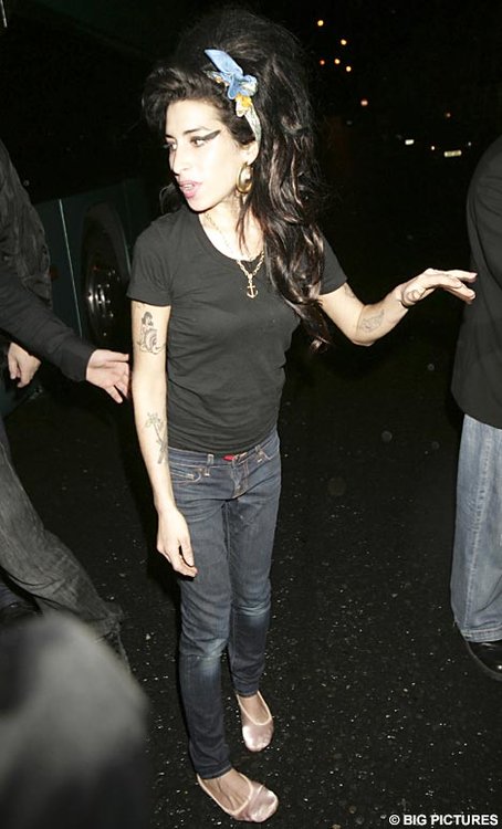 1AmyWineBIG_468x773.jpg