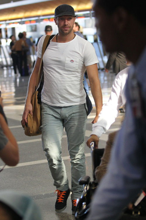 Chris+Martin+Chris+Martin+Spotted+LAX+8tFrheryS7Rx.jpg