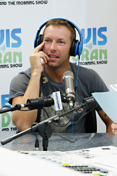 Chris+Martin+Chris+Martin+Visits+Elvis+Duran+DXAwZBGiLfpl.jpg