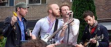 220px-Coldplay-3.jpg