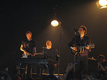 220px-Coldplay_in_Barcelona_2.jpg