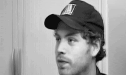 2r3juww-1.gif