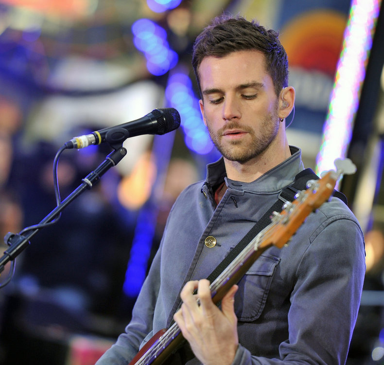 Guy+Berryman+Coldplay+Performs+NBC+Today+oMYA1YvNe5Ax.jpg
