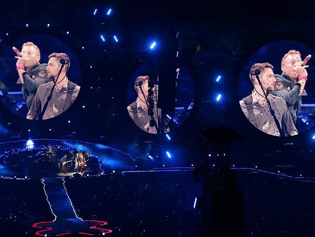 610027-coldplay-chris-martin-brisbane.jpg