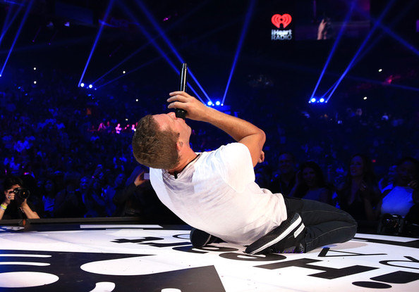 Chris+Martin+2014+iHeartRadio+Music+Festival+FqnrGxwpxQVl.jpg