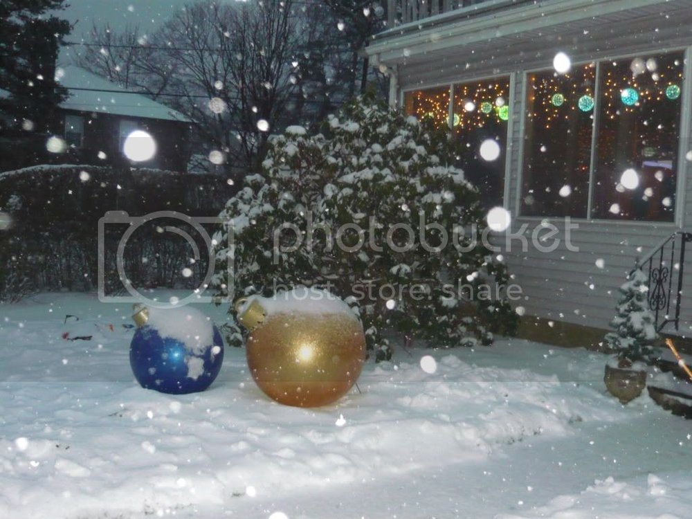 snowmagicballs002.jpg?t=1229725848