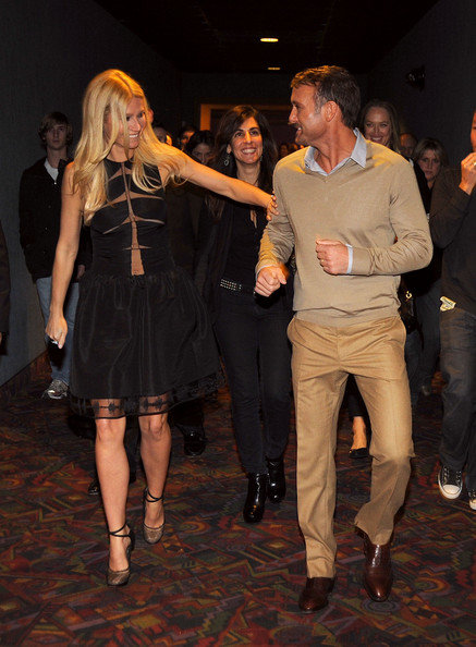 Gwyneth+Paltrow+Country+Strong+Premiere+Gwyneth+YhGgu-fbV8Gl.jpg