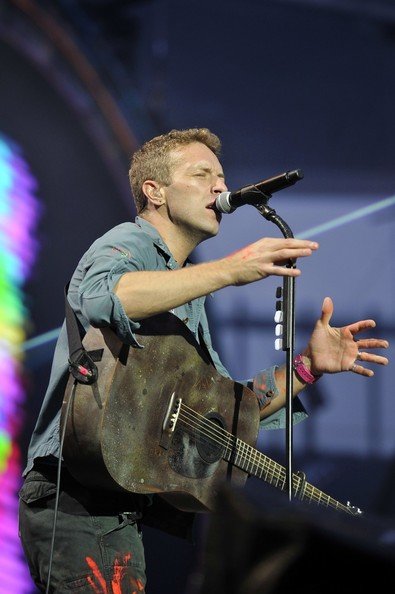 Chris+Martin+Coldplay+take+stage+Emirates+eIplm8LO8W9l.jpg