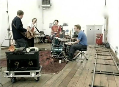 Coldplay+-+Shiver+PV.jpg