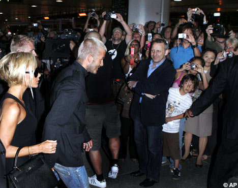 BeckhamCrowdAP_468x370.jpg