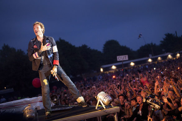 British-singer-Chris-Mart-002.jpg