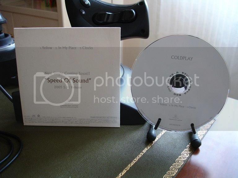 COLDPLAYXampYPROMO2_zps181f4c09.jpg