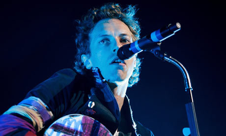 Coldplay-Chris-Martin-001.jpg