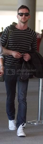 ColdplayLeavingPerthDomesticAirport.jpg