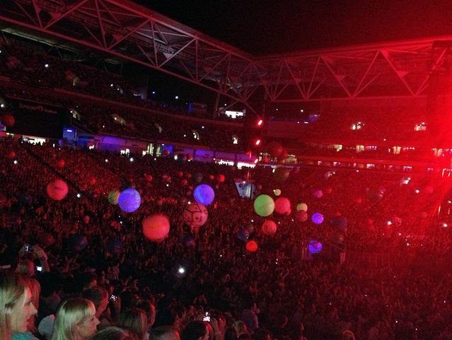 Coldplay_web6_fct926x698x98_t639.jpg