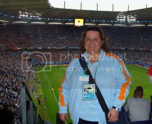 Kirsten_Volunteer_WC2006-1.jpg