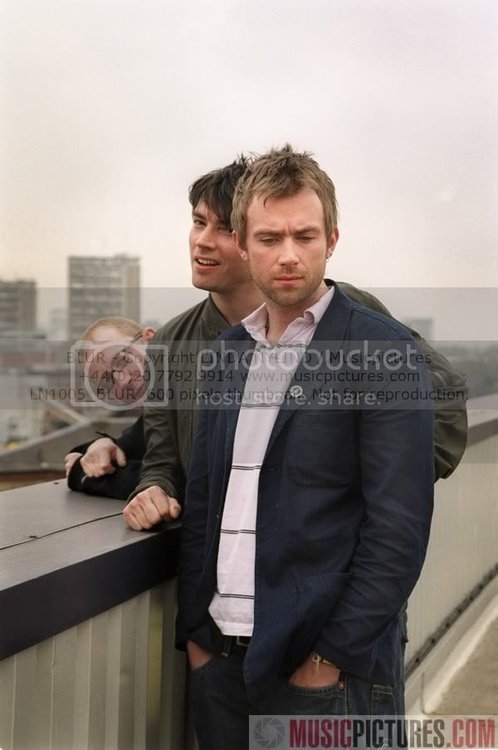 LN1005_BLUR_6.jpg
