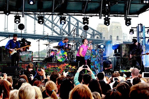 Music-20Gallery-20121118144522484149-600x400.jpg