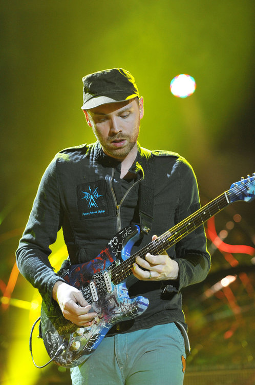 Mylo-Xyloto-Tour-December-9-2011-coldplay-27765546-1703-2560.jpg
