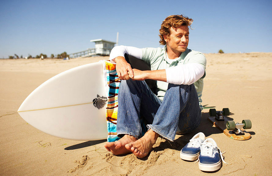 SImon-Baker-Beach-Photoshoot-simon-baker-5484146-889-575.jpg