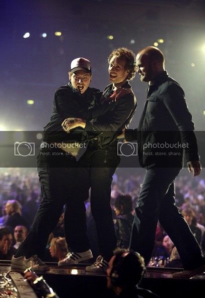 ShowBritAwards2006Mastercard3_28Vp47CgPl.jpg
