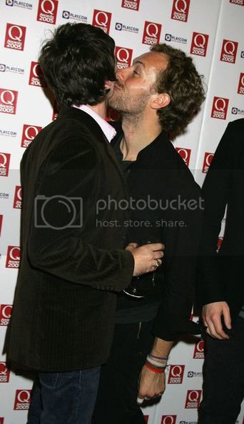 TheQAwards2005Boards8Nc0wsw4jV2l.jpg