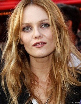 Vanessa-Paradis-bientot-dans-un-film-d-amour-epique_mode_une.jpg