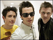 _41261523_050703stereo.jpg