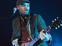 _44753352_coldplay203b.jpg