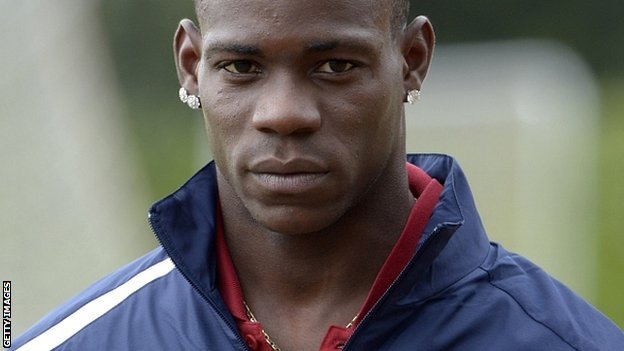 _60575149_balo.jpg