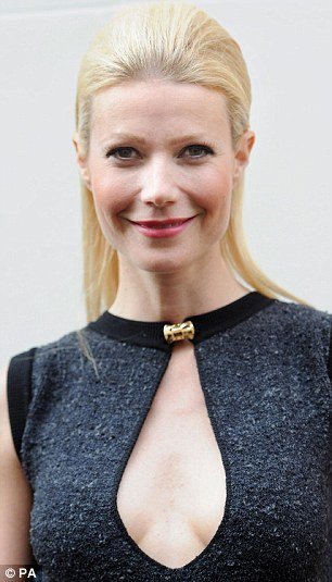 article-0-09C0C270000005DC-583_306x535.jpg