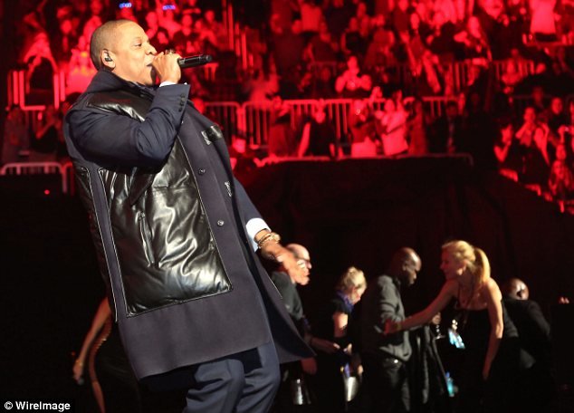 article-0-16B57B42000005DC-100_634x456.jpg