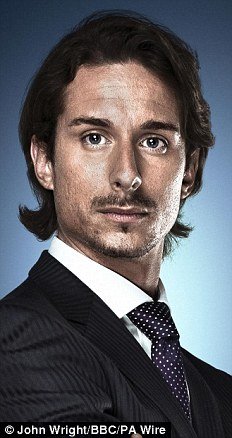 article-1383032-0BE25D0B00000578-265_232x438.jpg
