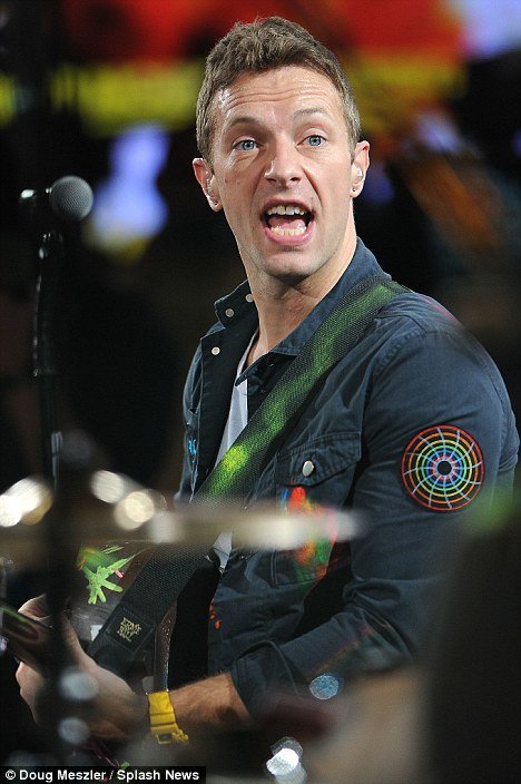 article-2109859-12012E45000005DC-379_468x704.jpg